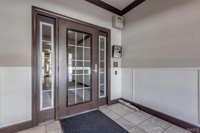 Building Photo - 1270 Strassner Dr