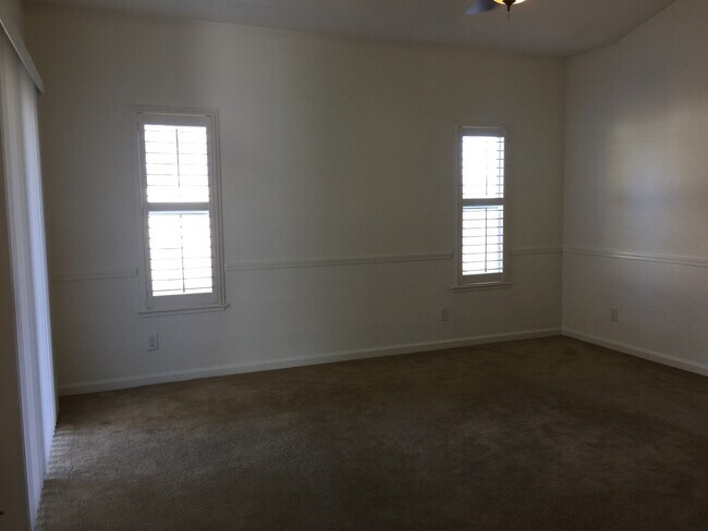 Building Photo - Buchanan Area Home with large yard Availab...