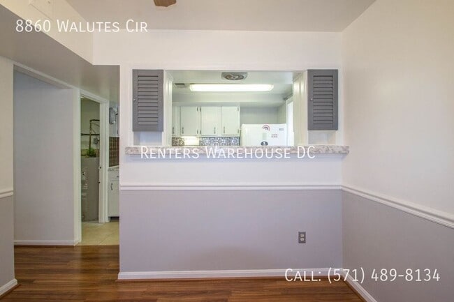 Building Photo - 8860 Walutes Cir