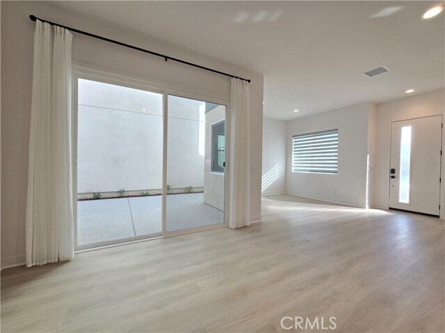 Building Photo - 179 Yugen