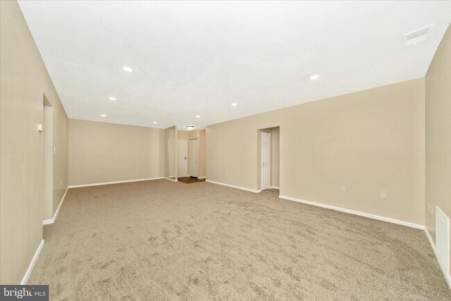 Building Photo - 6711 Park Heights Ave