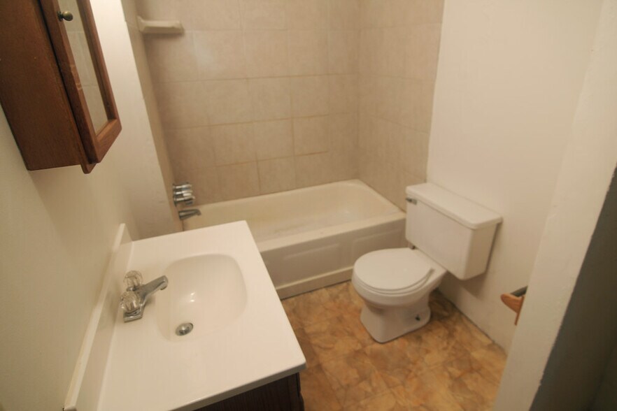 Building Photo - 314 S Trenton Ave