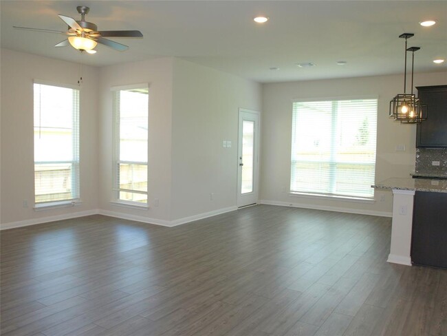 Building Photo - 4140 Aransas Dr