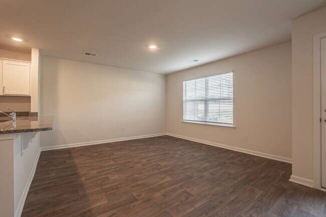 Building Photo - End unit! Available Early June!