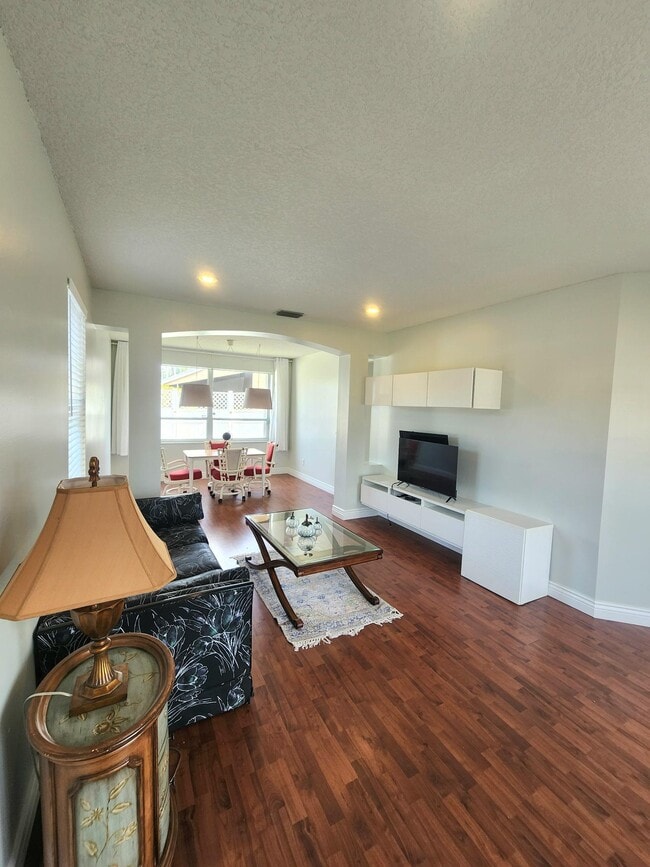 Building Photo - 18860 La Costa Ln