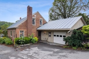 Building Photo - 3782 VT-113