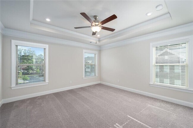 Building Photo - 1363 Live Oak Ln
