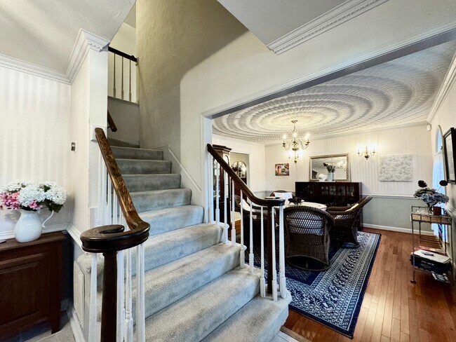 Building Photo - Be Home For The Holidays! Fabulous 4-Bedroom Home w/2-Car Attached Garage! Pet Friendly - Screene...