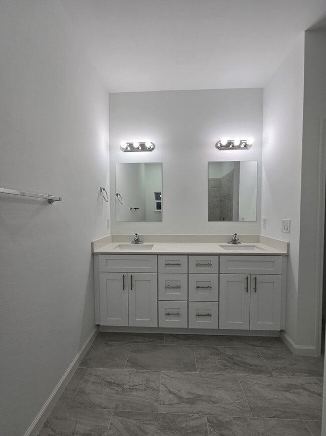 Building Photo - BRAND NEW 4/2/2-SOUTH LEHIGH ACRES