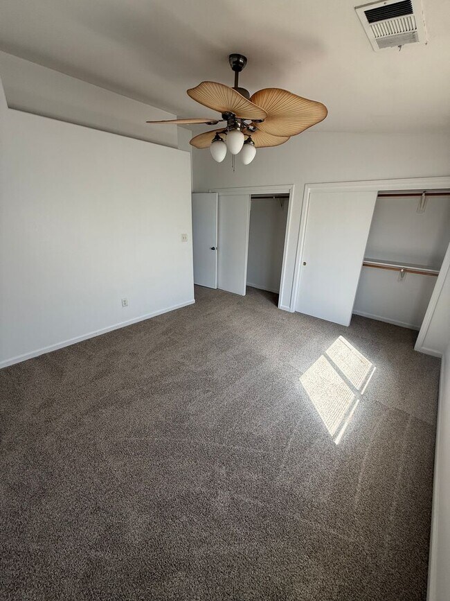 Building Photo - Cozy 3-Bedroom Home in Northeast Bakersfield