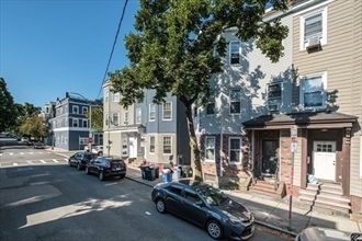Building Photo - 17 O St