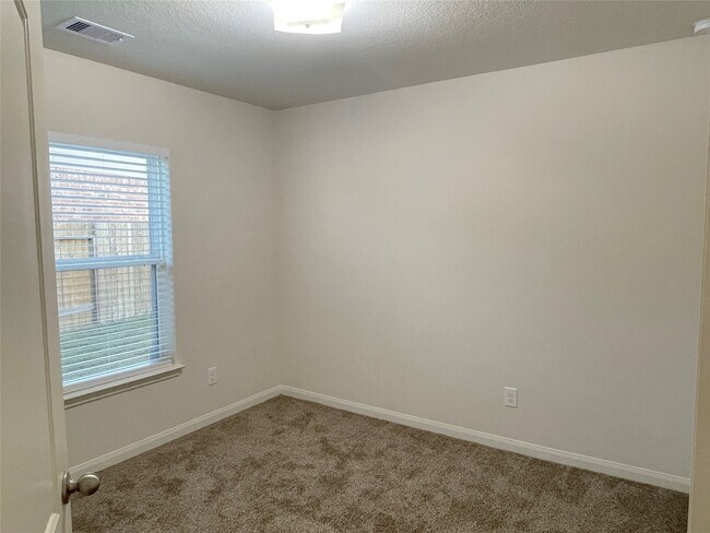 Building Photo - 22510 Guncotton Ave