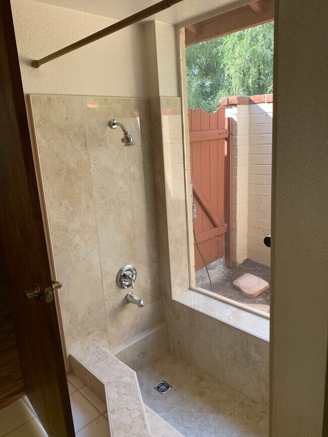 Building Photo - COMING SOON! Spacious 3 Bed 2 Bath Home w/ Private Pool!