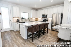 Building Photo - 2046 Egret Ave
