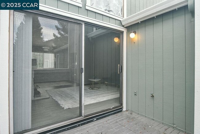 Building Photo - 1072 Maywood Ln