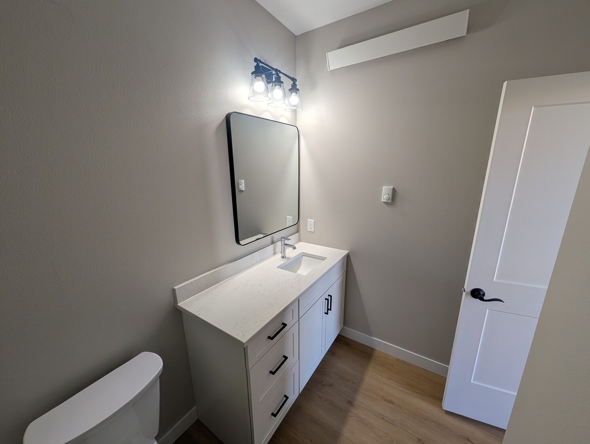 Bathroom - 1 N Minnesota St