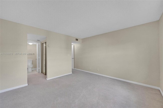 Building Photo - 1100 NW 87th Ave