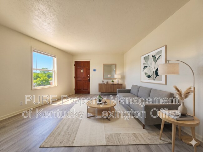 Building Photo - 304 Quachita Trail