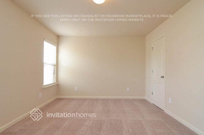 Building Photo - 3680 Brookhollow Dr