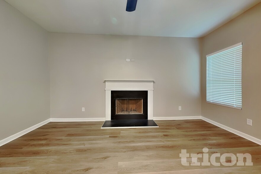 Building Photo - 418 Daffodil Drive