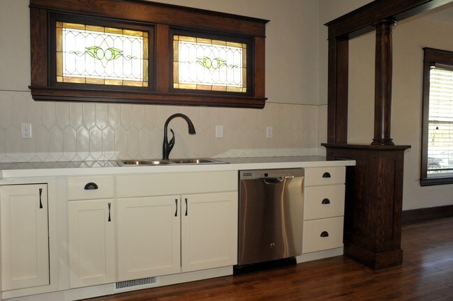 Building Photo - 1136 Sibley St NW