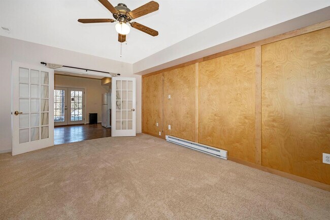 Building Photo - WELLER ESTATES