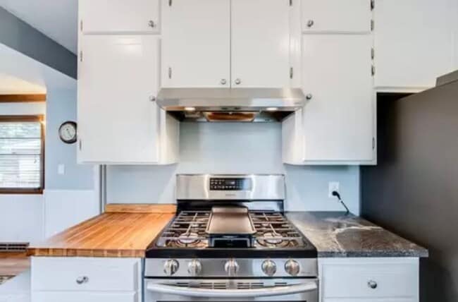 Building Photo - Beautiful 4BR 2BA Rambler in Roseville