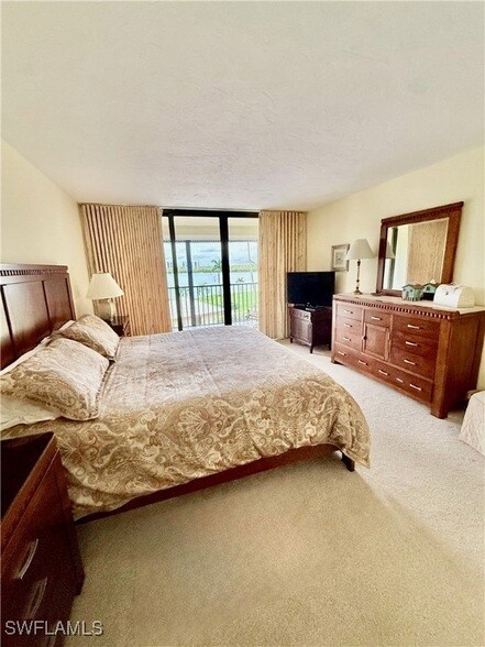 Building Photo - 15 Bluebill Ave