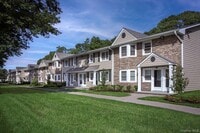 Building Photo - 215 Tudor Ln