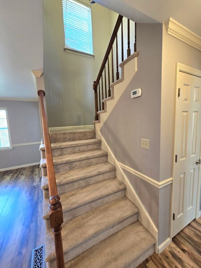 Building Photo - 4517 Crosland Dr