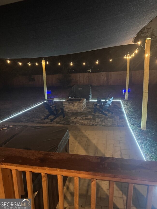 Building Photo - 1774 Vesta Ave