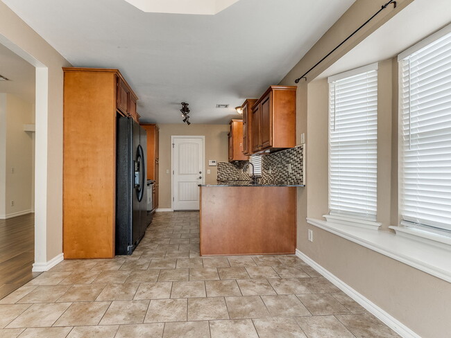 Building Photo - 17320 Sun River Ct