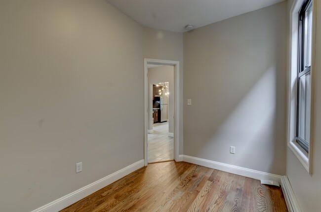 Building Photo - 333 Princeton Ave