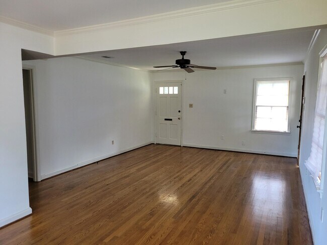 Building Photo - 4892 Carnes Ave