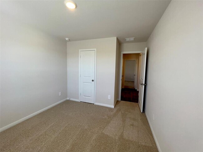 Building Photo - 314 Addison Pl