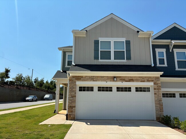 Building Photo - 114 Golden Gate Ln