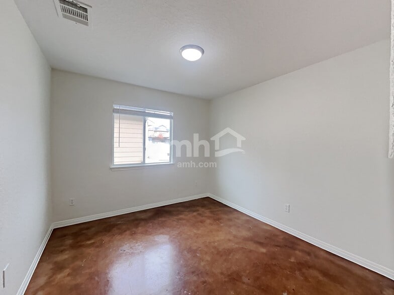 Building Photo - 101 Brook Shire