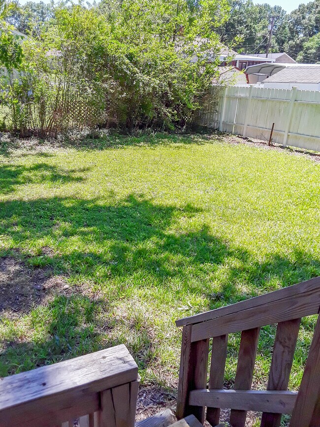 Building Photo - 3314 Ivor St