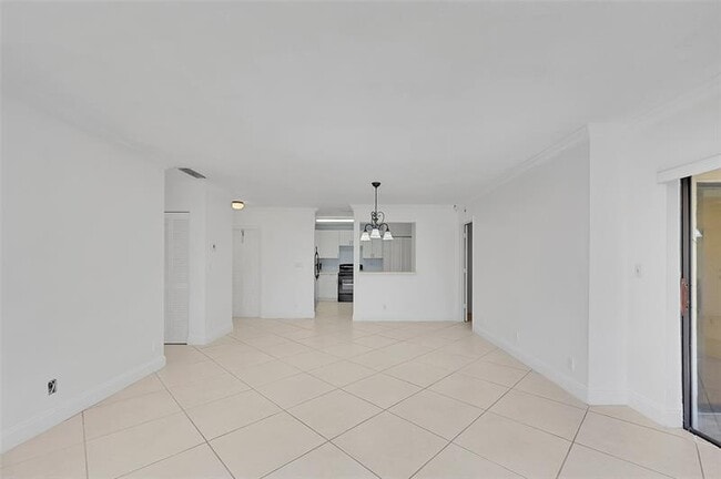 Building Photo - 12244 Royal Palm Blvd