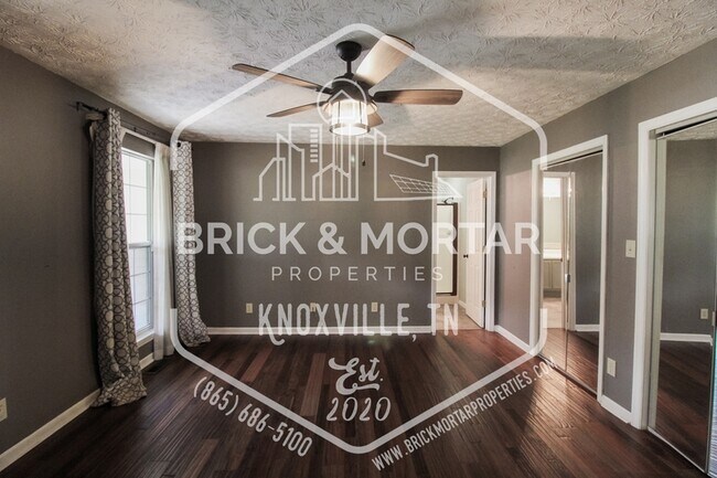 Building Photo - 808 Pioneer Dr