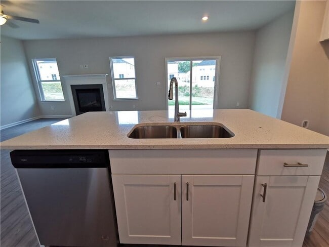 Building Photo - 6017 White Sycamore Pl