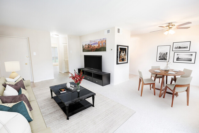 Primary Photo - Woodmere Apartments