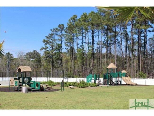 Building Photo - 480 Canyon Oak Loop
