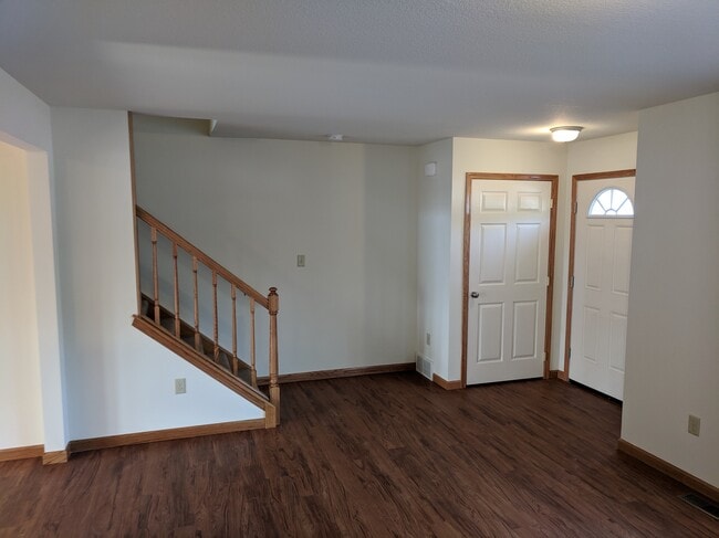 Entryway - 1696 Orchard Park Rd