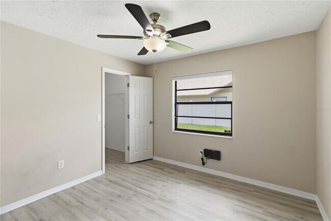 Building Photo - 2110 Laindale Pl