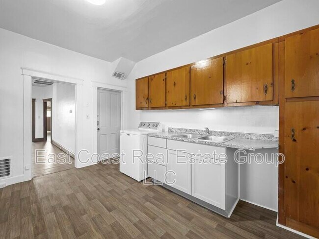 Building Photo - 111 West Side Ave