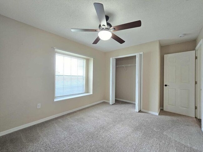 Building Photo - 696 Jessanda Cir