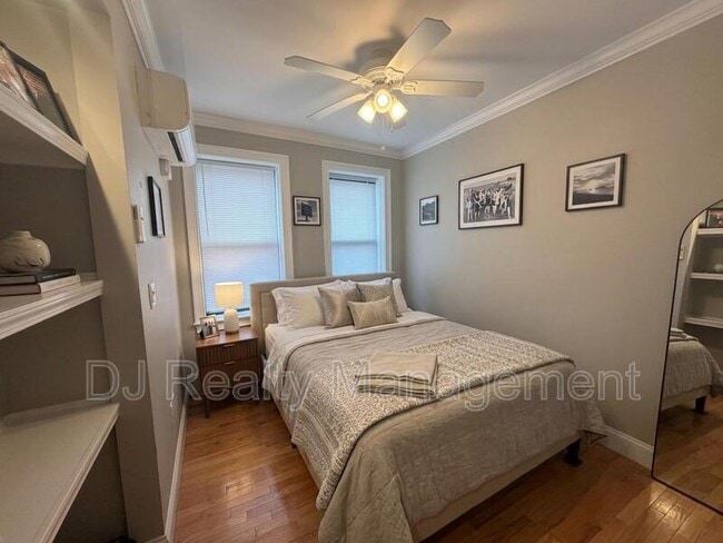 Building Photo - 466 Commercial St