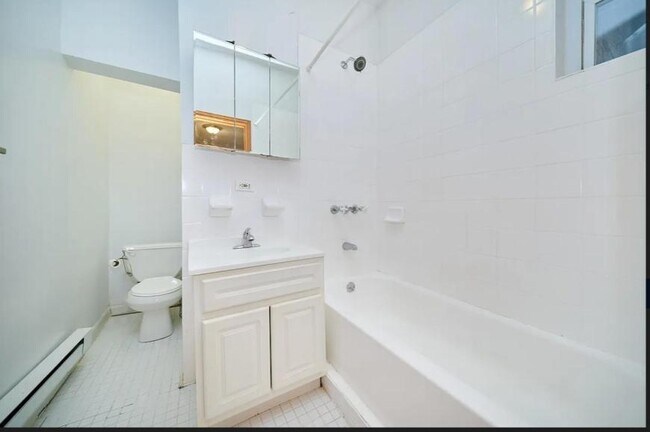 Building Photo - 1 bedroom in NEW YORK NY 10018