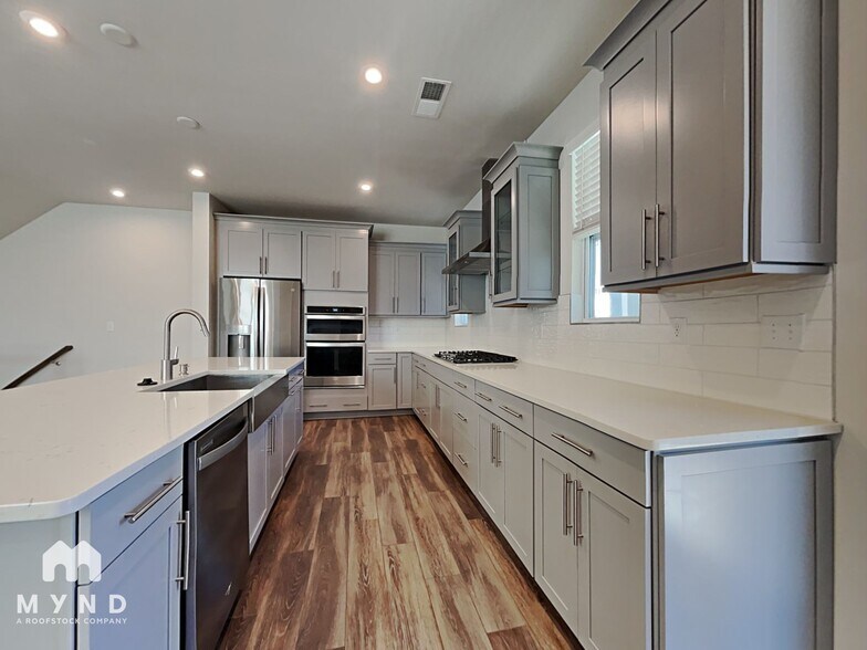 Building Photo - 2330 Aria Park Dr